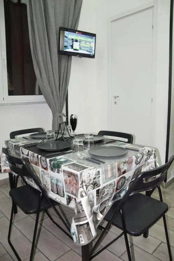 Cassini'S House Apartment Naples Italy